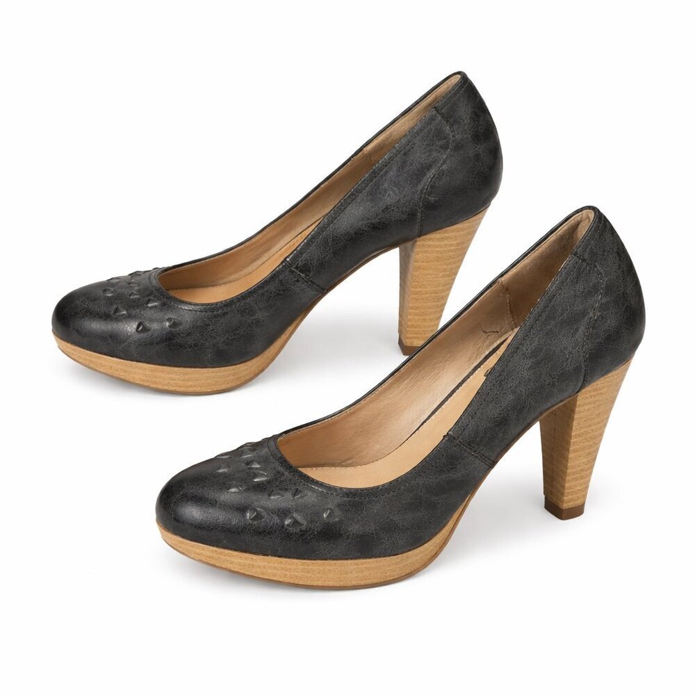 CALVIN KLEIN Sofia Wooden Stud Platform Heels 8.5